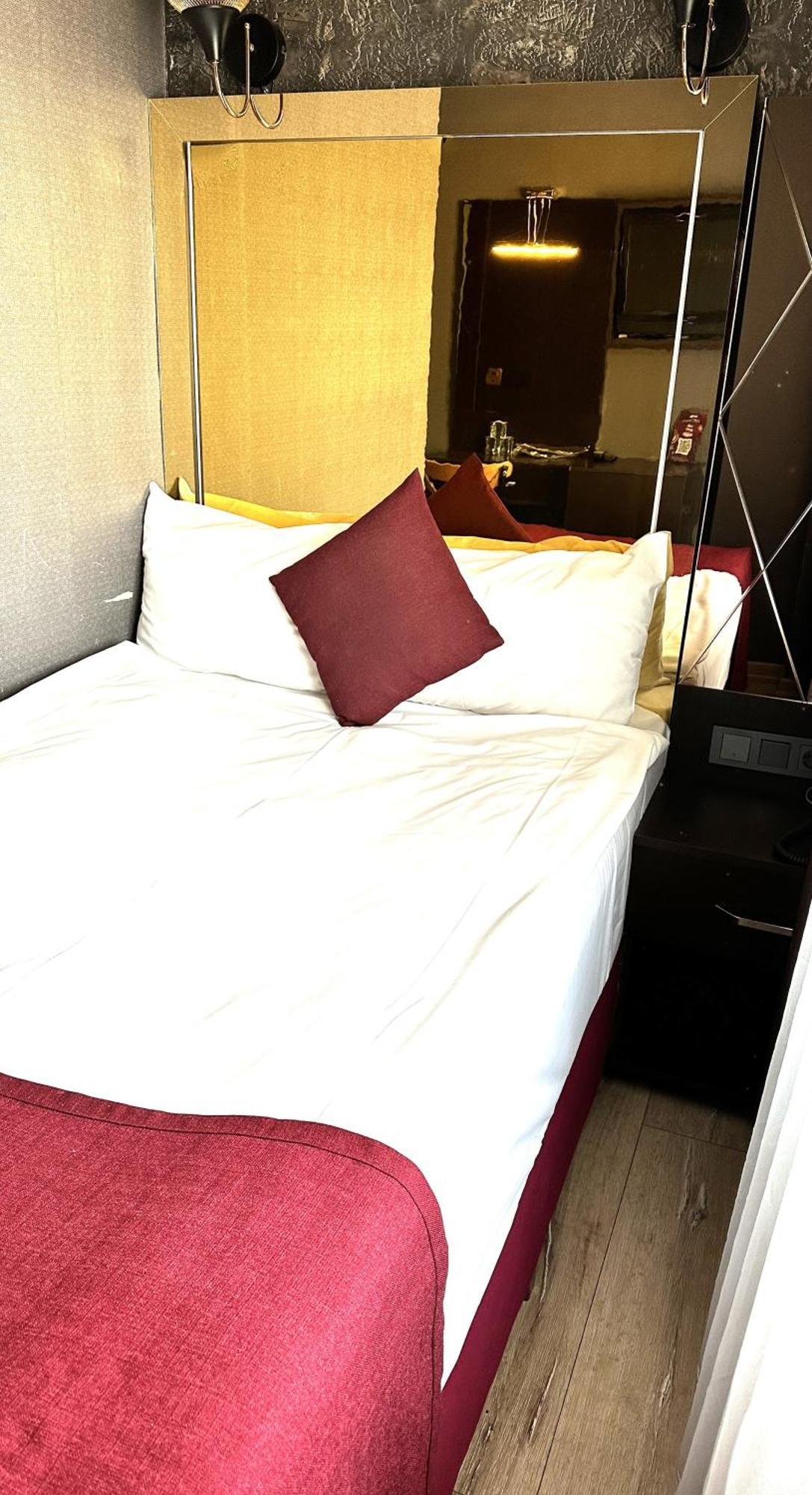Kaya Royal Tiyatro Caddesi Istanbul